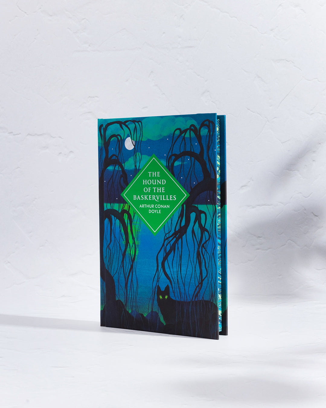 Vintage Collector's Classics – The Mysterious Bookcase