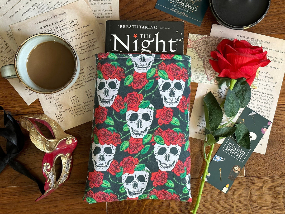 Handmade 'Skulls & Roses' Book Sleeve – The Mysterious Bookcase